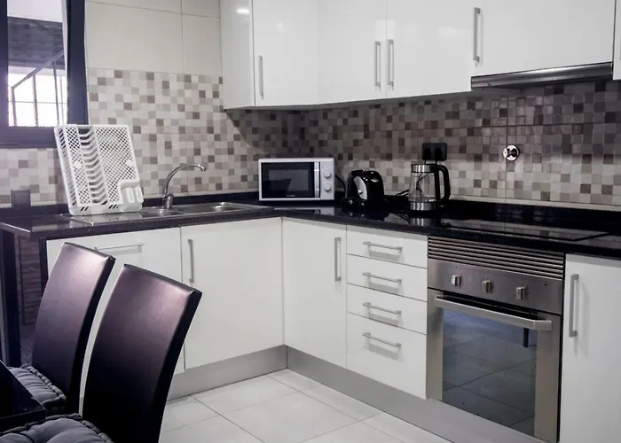 Grannies House Semesterbostad *